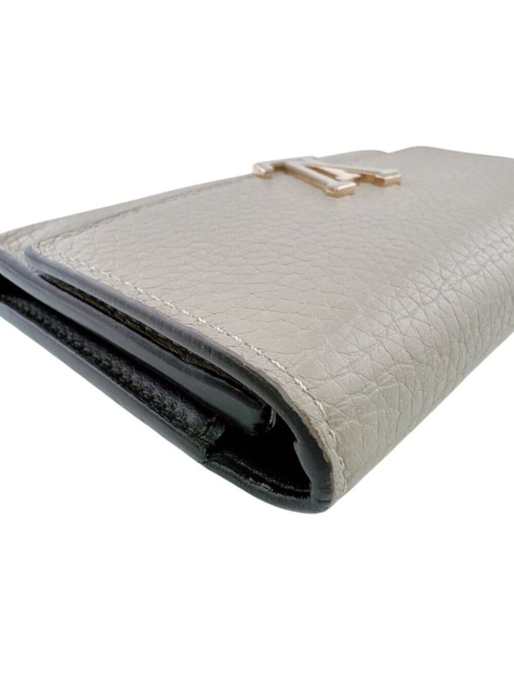 Louis Vuitton Compact Wallet Portefeuille Capucines Trifold
